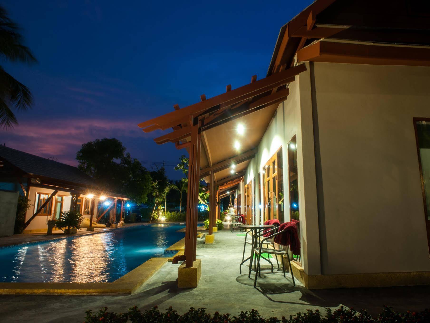 Ardea Resort Pool Villa Ампхава Экстерьер фото
